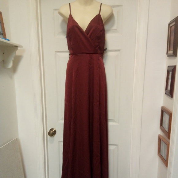 🆕 Lulu's 👗 Size Small🌹 burgundy color dress suer soft - Picture 8 of 14